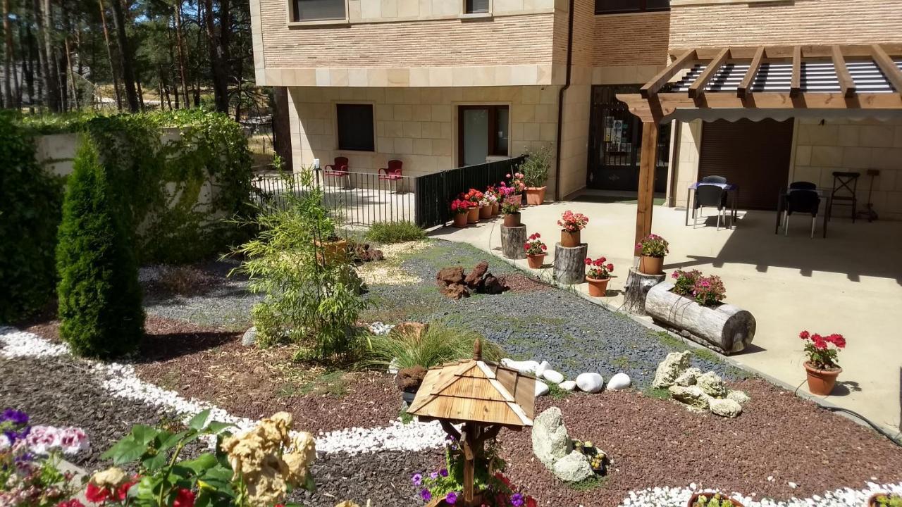 Hotel Rural El Nido De Pinares Навалено Екстериор снимка